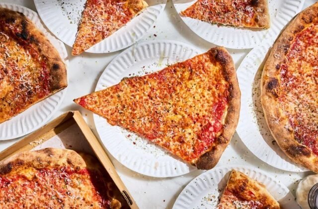 How to Host a Stress-Free Pizza Party at Home