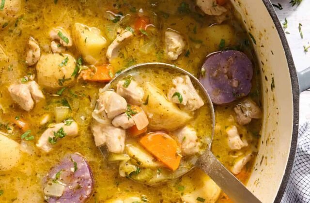 Hearty Chicken Stew Recipe for Cozy Dinners