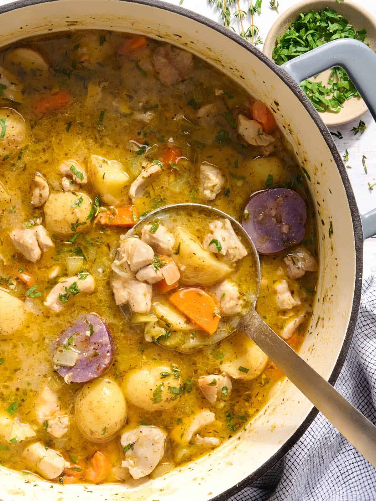 Hearty Chicken Stew Recipe for Cozy Dinners