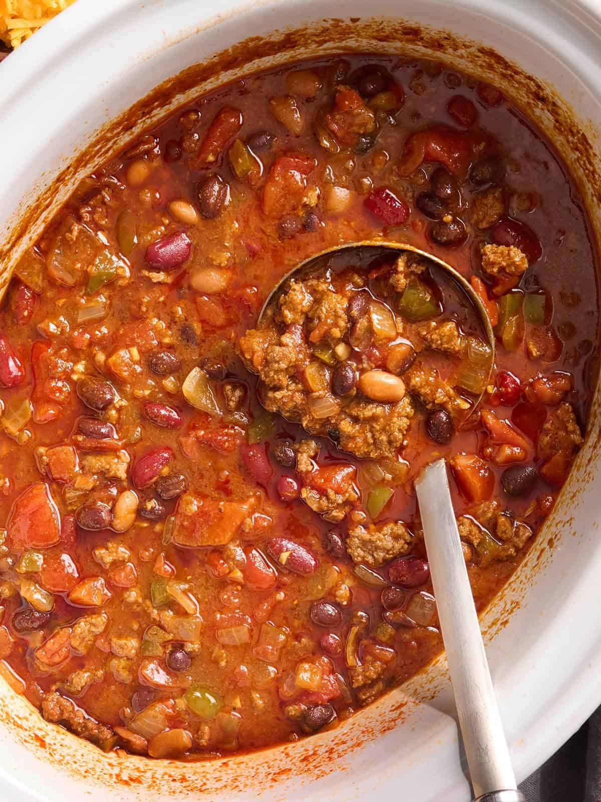 Easy Crockpot Chili Recipe for a Cozy Crowd‑Pleaser