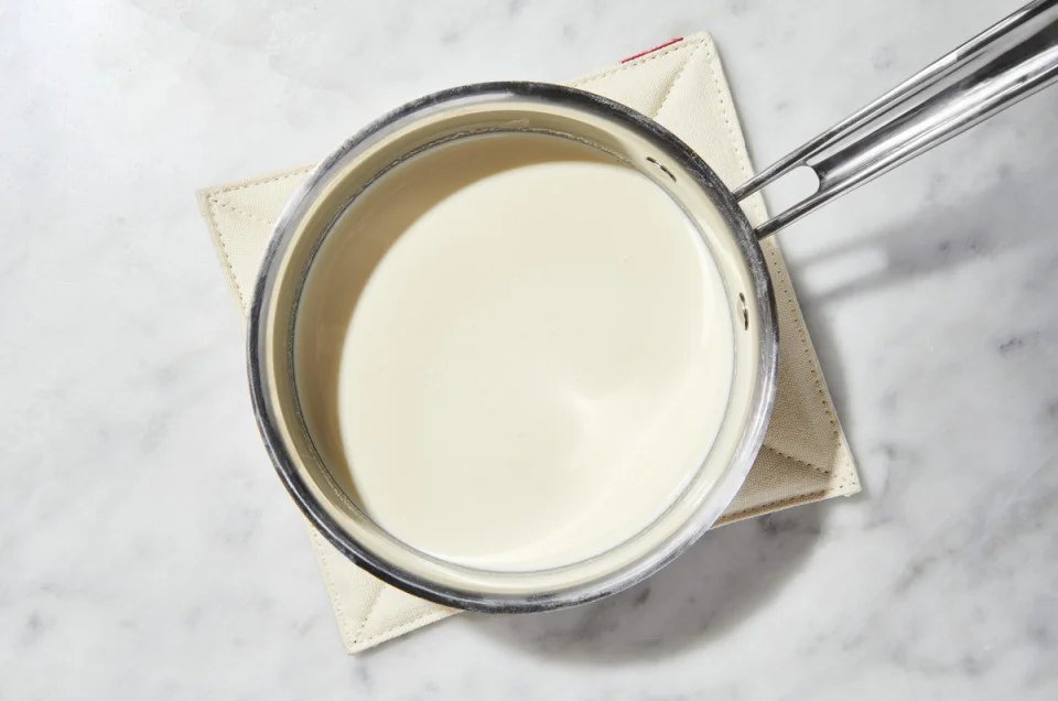 Heavy Cream vs Whipping Cream: What’s the Difference?